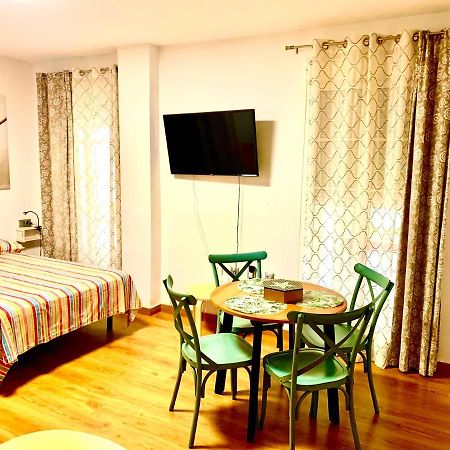 Anas Apartment Centro Historico マラガ エクステリア 写真