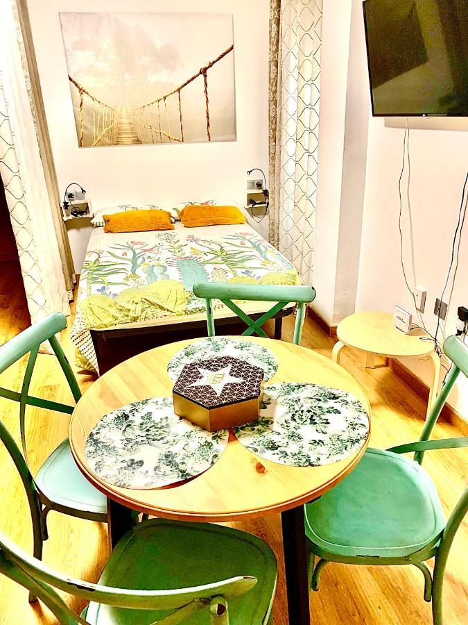 Anas Apartment Centro Historico マラガ エクステリア 写真