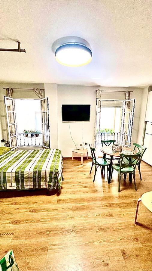 Anas Apartment Centro Historico マラガ エクステリア 写真